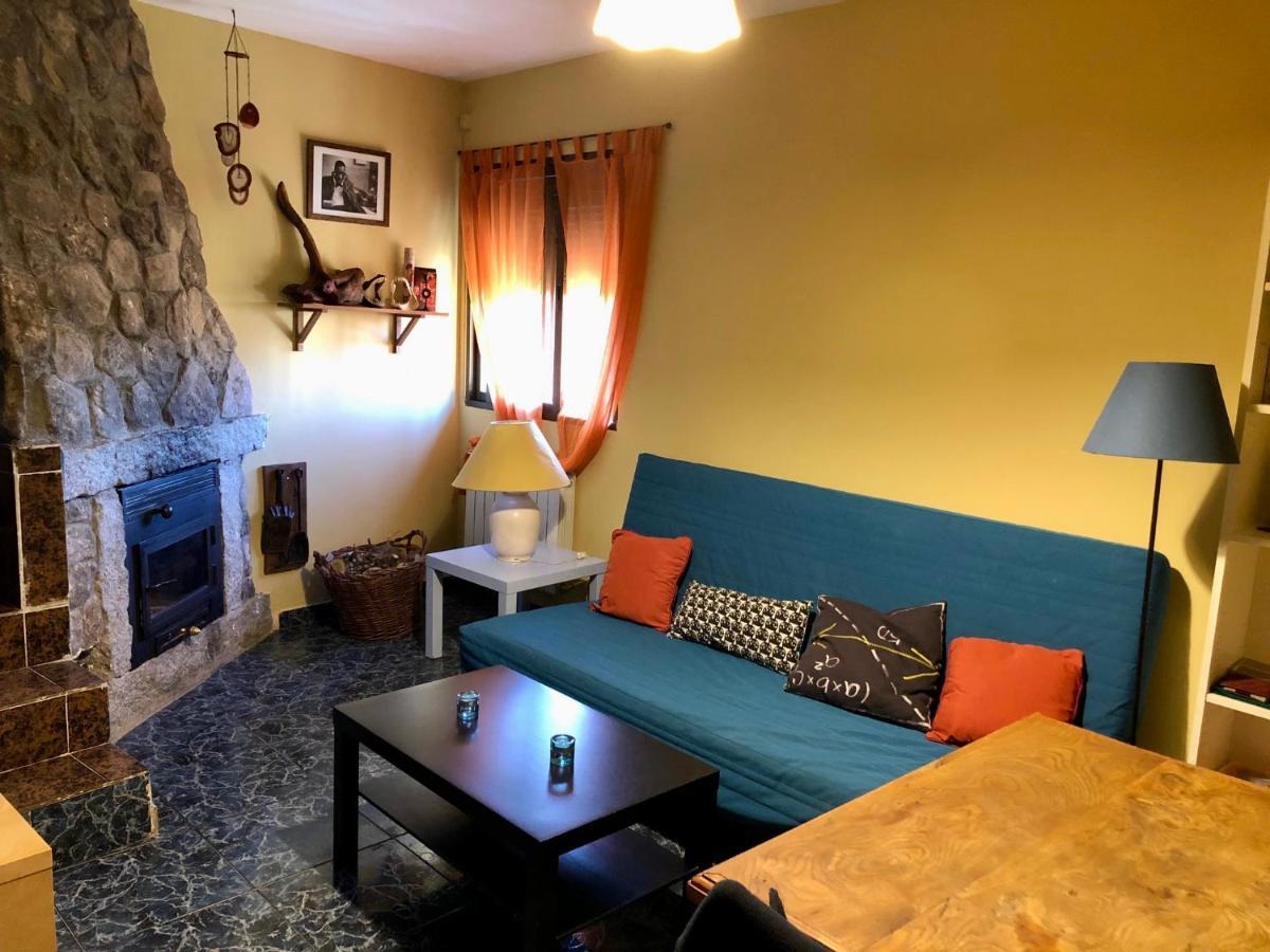 Casa en el corazón de Gredos, amplia y agradable. Navacepeda de Tormes Exterior foto